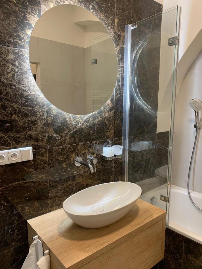 Апартаменты Bella Vista Collonade Карловы Вары Экстерьер фото